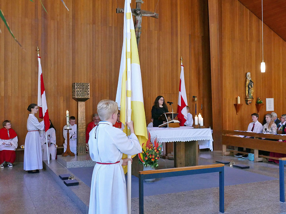 Firmung 2019 in Naumburg (Foto: Karl-Franz Thiede)